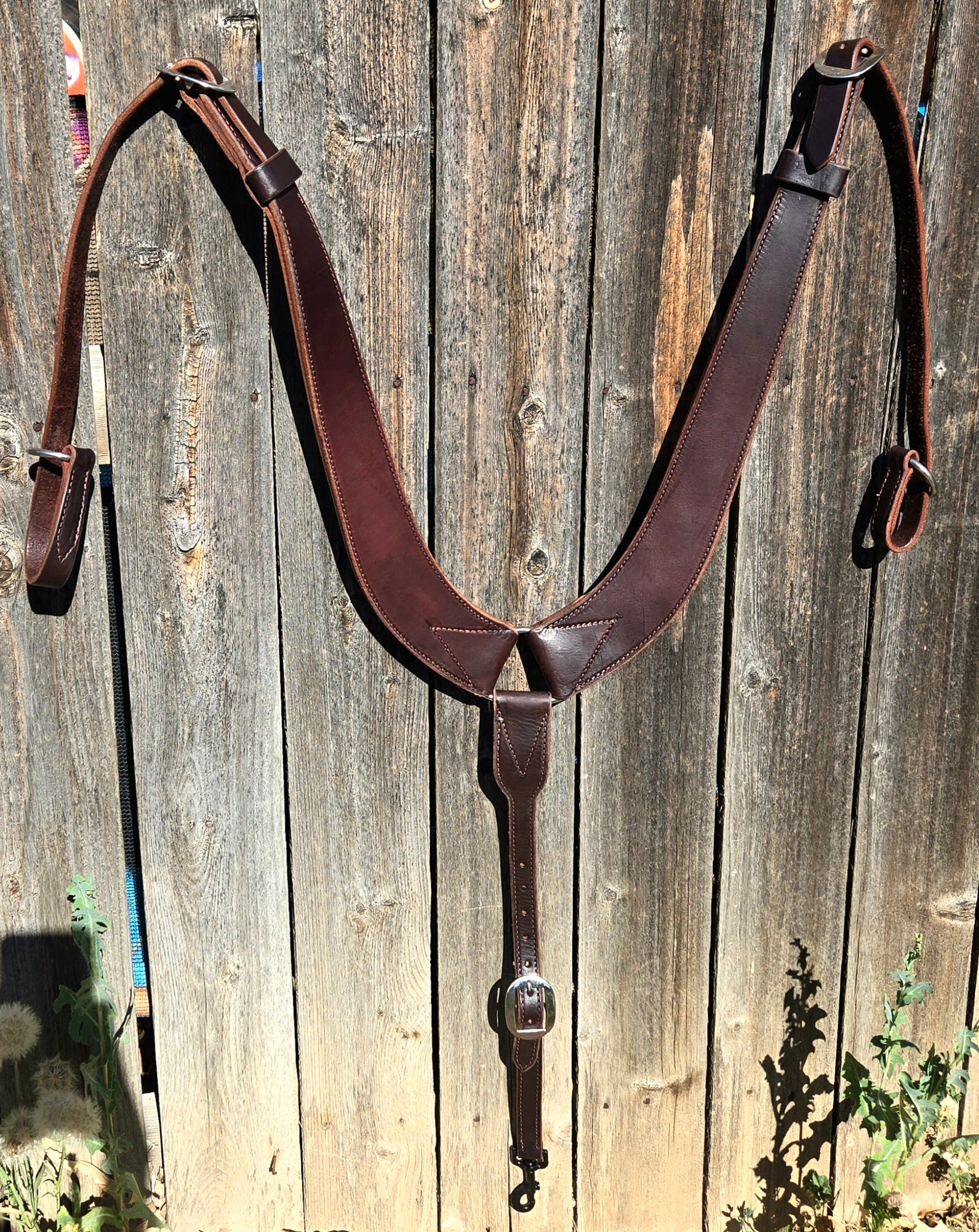 Pulling style breast collar, dark oil