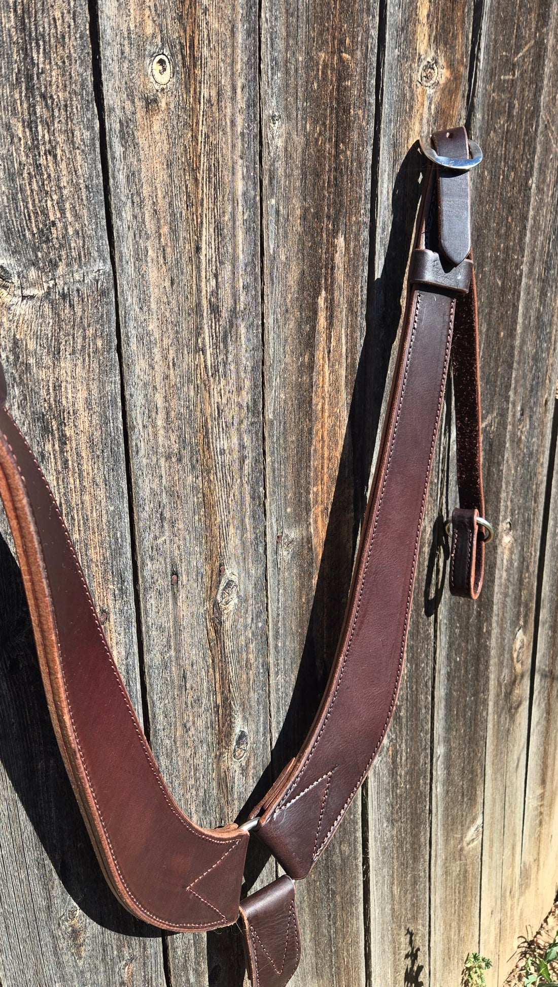 Pulling style breast collar, dark oil