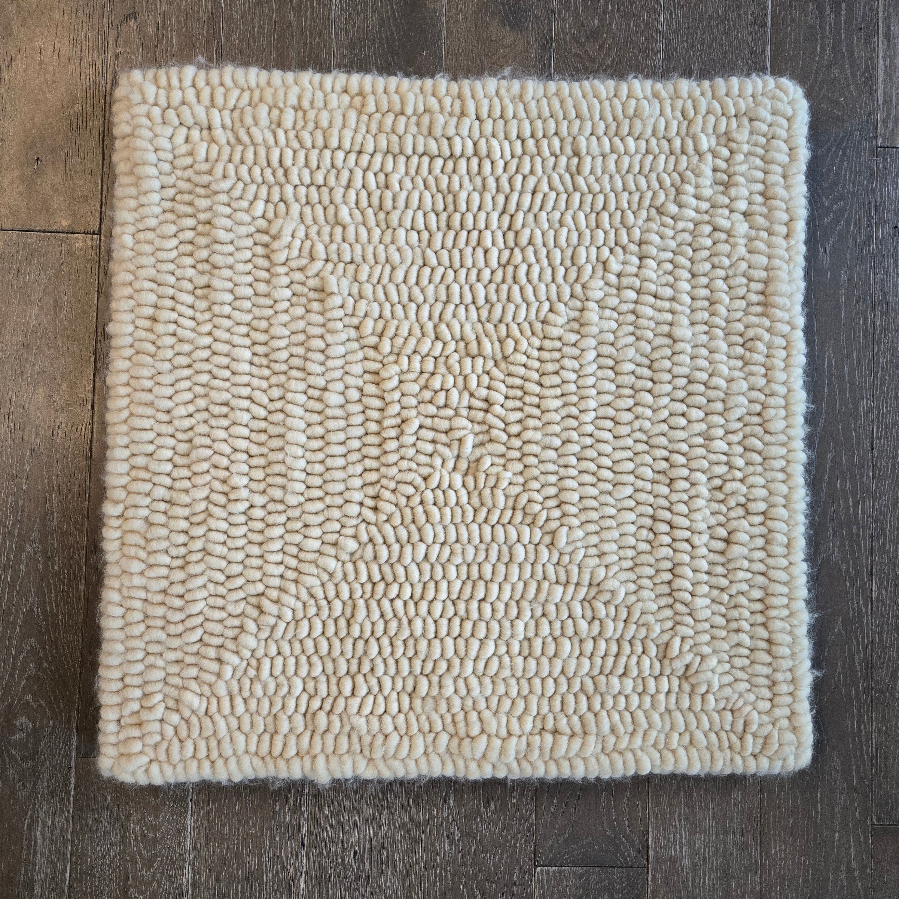 Pulled wool saddle pad, off white, English 56 wool